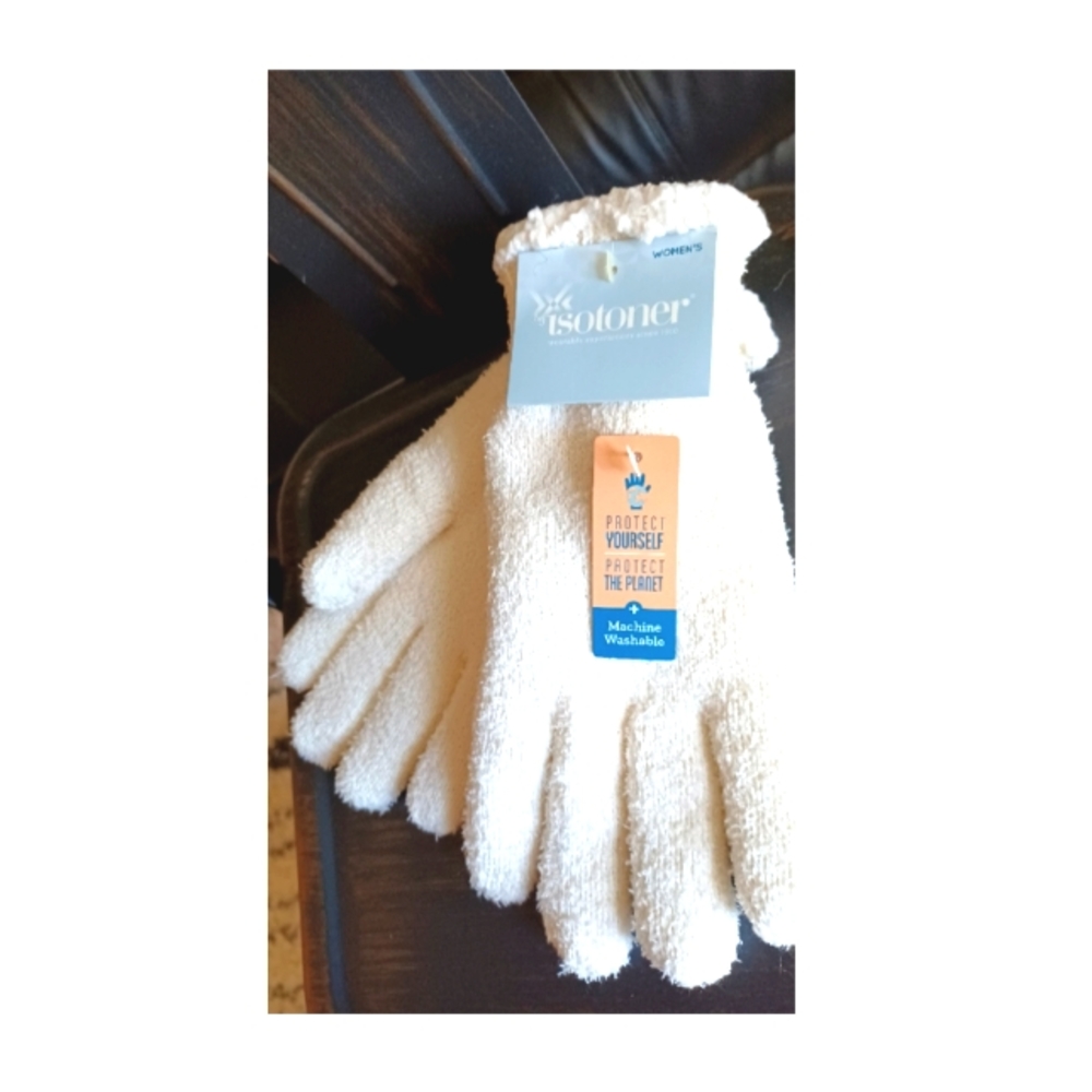 NWT* WOMEN ISOTONER SMART DRI GLOVES IN CREAM